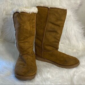 Gander Mountain Boots Snow Trekker Women’s Size‎ 7 Chestnut Brown Faux Fur